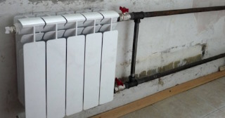 Установка биметаллических радиаторов отопления в квартире в Кизилюрте - от 2113 руб.